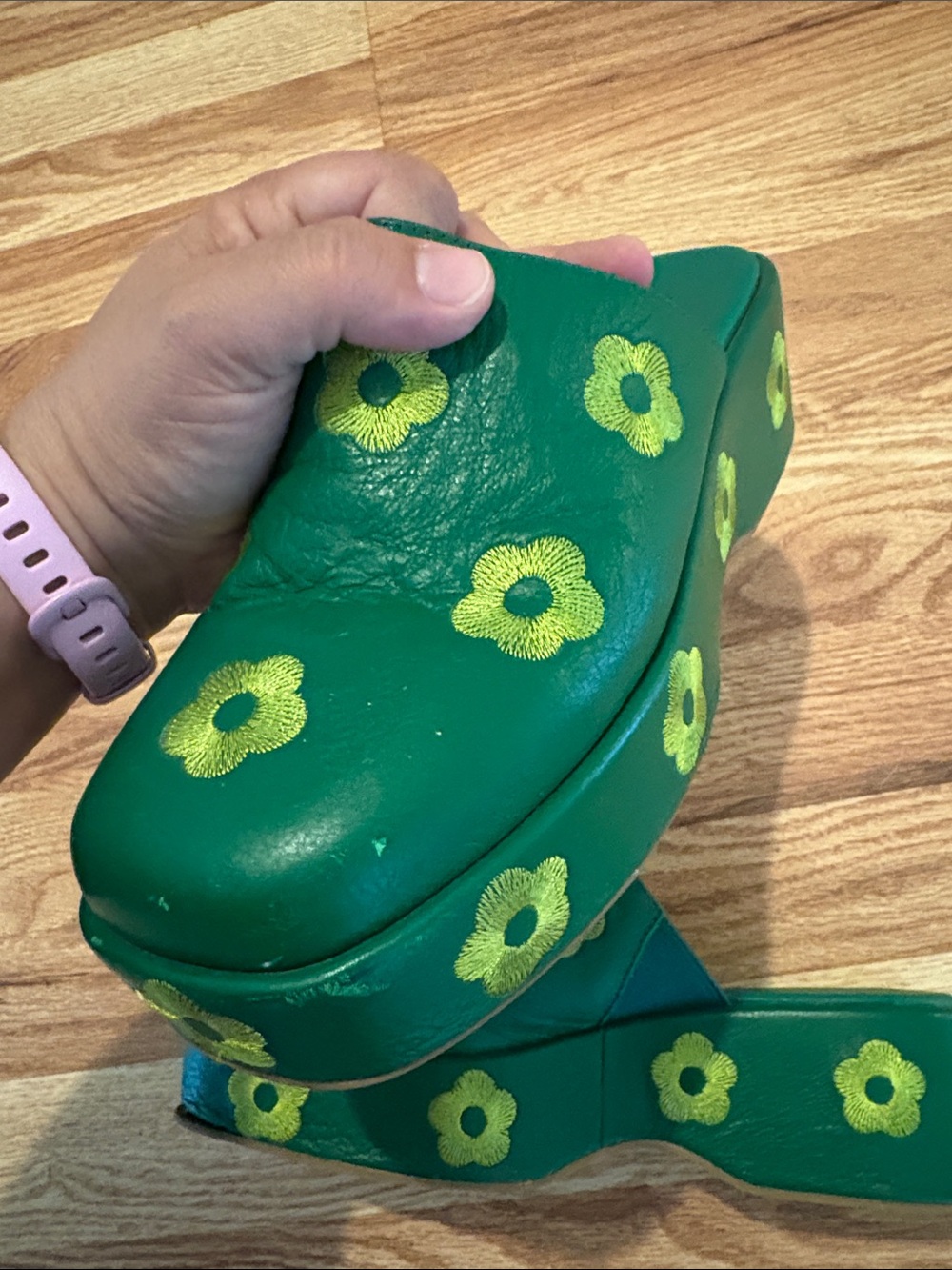 Lisa Says Gah Dakota Clogs / Green Daisy - Picture 4 of 9